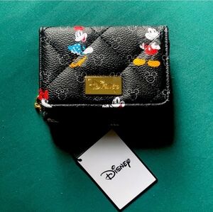 DISNEY WALLET NWT